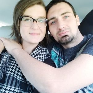 Meet your Posher, Dee